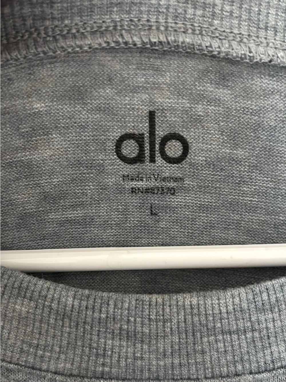 Alo Yoga Glimpse Split Hem High Low Crew Neck Pullover Alosoft Sweater Gray L
